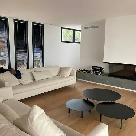 Contemporary In Southern Corsica Feriehus *